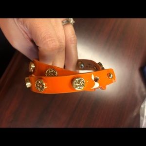 Tory Burch wrap around bracelet-NEW